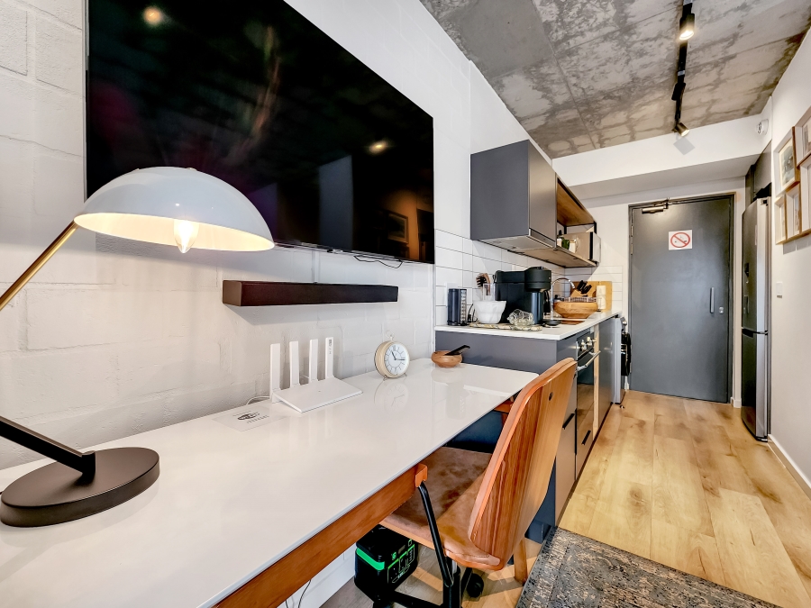 0 Bedroom Property for Sale in Sea Point Western Cape